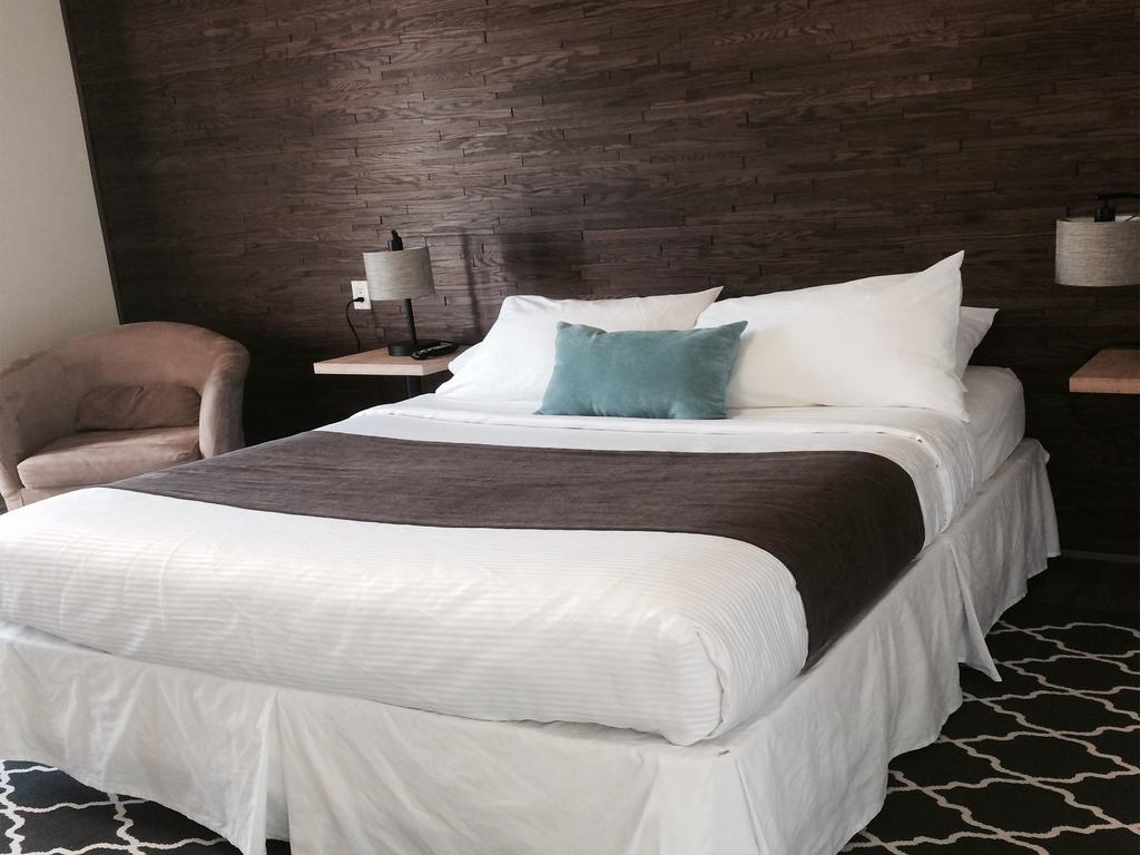 Queen Room,712052638:JPEG